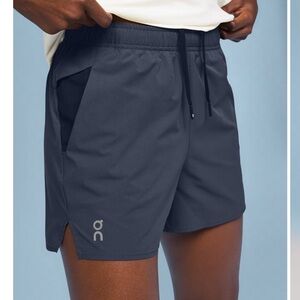 On Cloud Essential Running Short size M